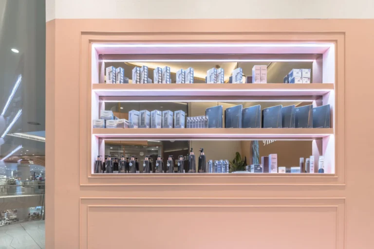 Claire iconsiam 0002