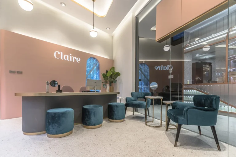 Claire iconsiam 0005