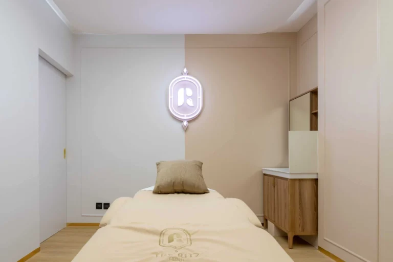 The ritz 0013