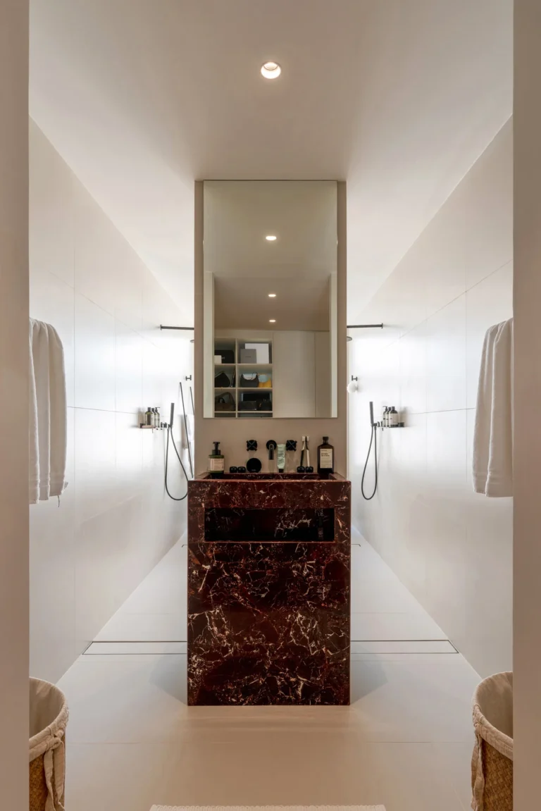 House between the wall 3600 22