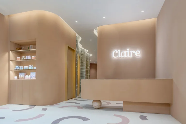 Aa+a claire central chidlom 2048 06