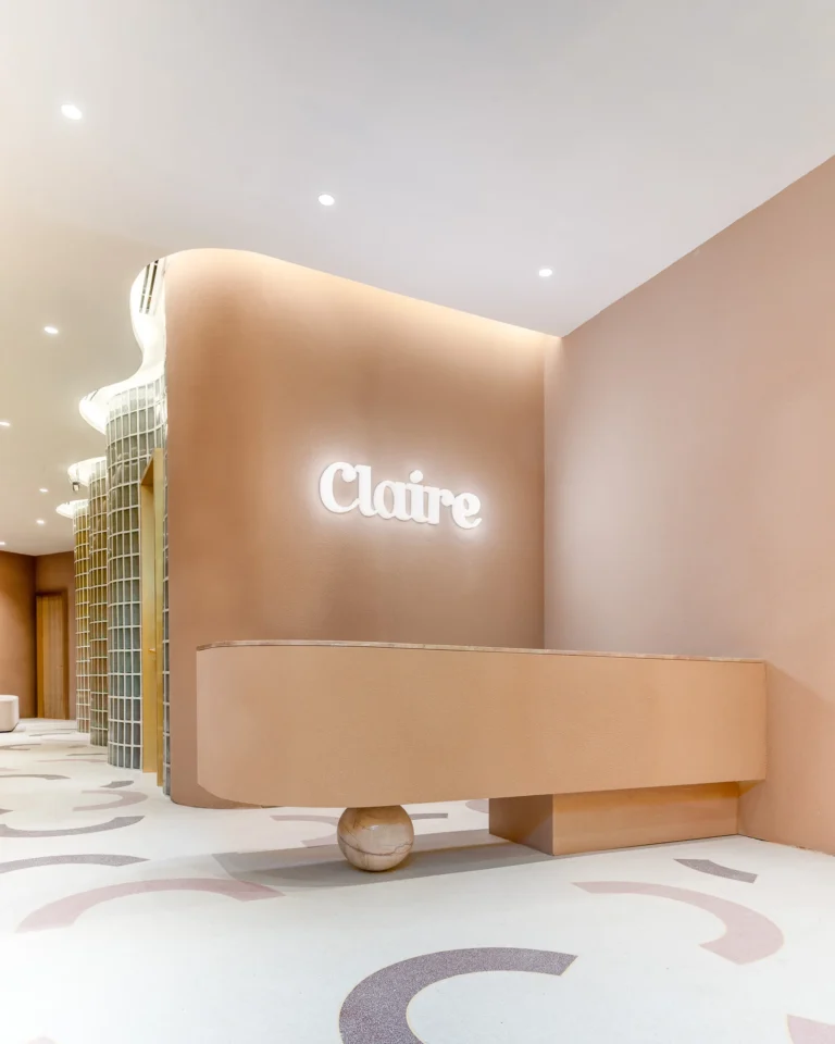 Aa+a claire central chidlom 2048 07