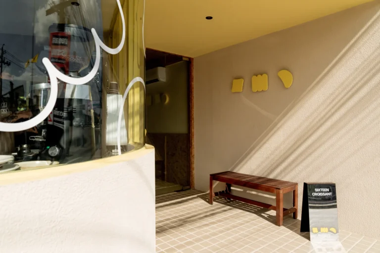 Sixteencroissant (10)