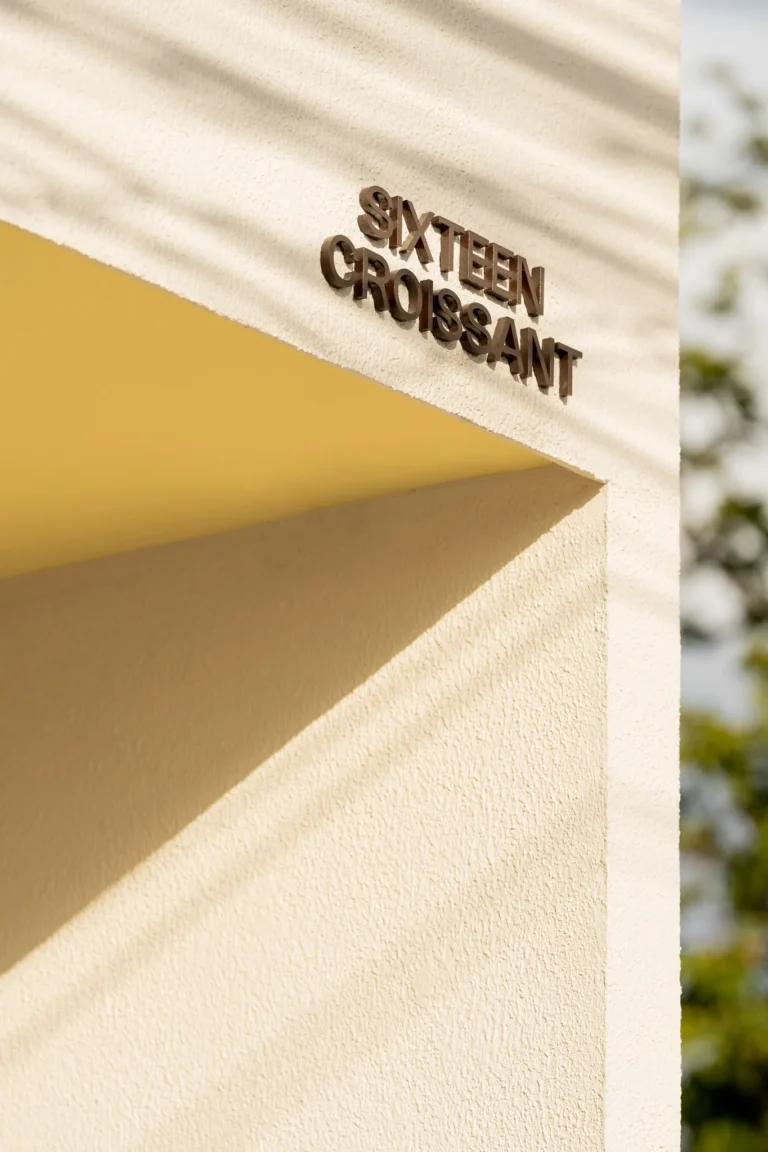 Sixteencroissant (11)