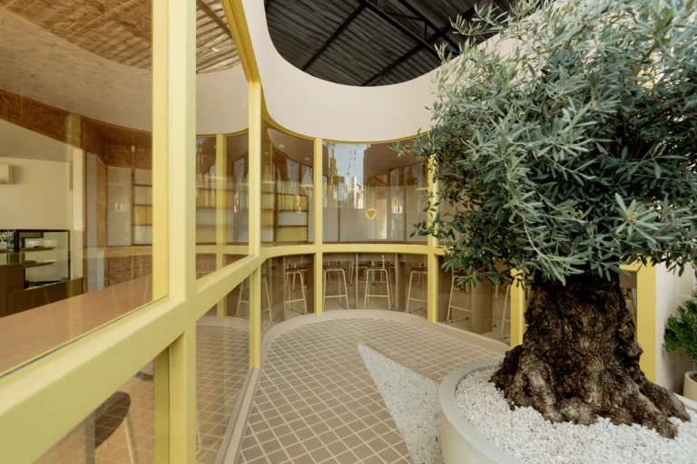 Sixteencroissant (35)