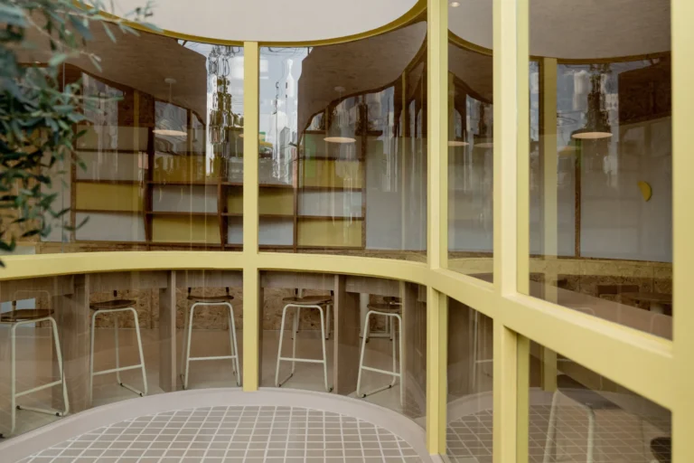 Sixteencroissant (37)