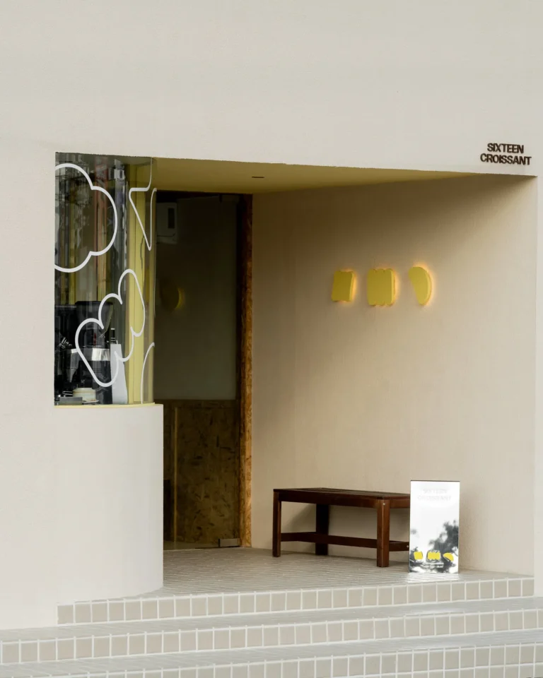 Sixteencroissant (7)